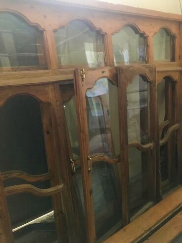 iwlenmiw pol taxtasi: İşlənmiş Pəncərə şüşəsi, Еni: 177 sm, Uzunluğu: 165 sm