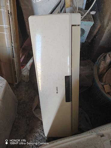 ayfon 7 64: Kondisioner koc sebebile satilir 3 eded var . ededi 200 azn . unvan — 1