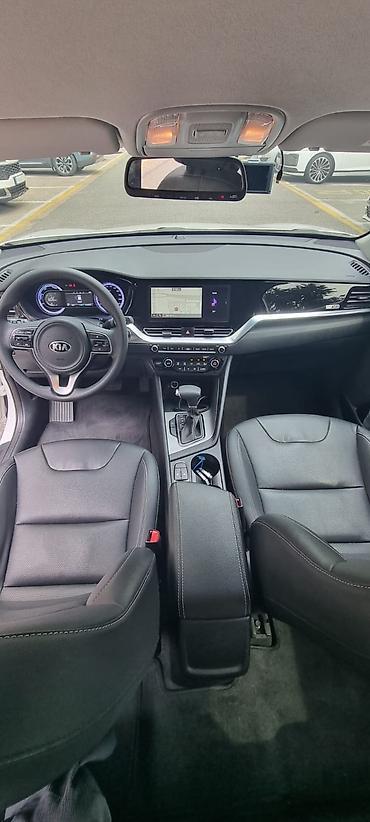 Kia: Kia Niro: 2021 г., Гибрид, Кроссовер — 15
