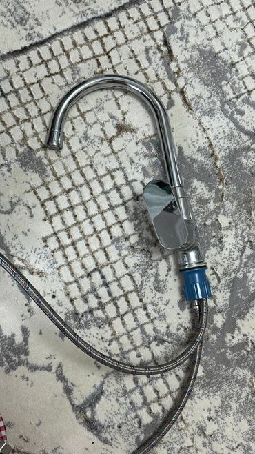 мидий: Смеситель с аэратором + насадка-душ «Multifunctional Universal Shower»