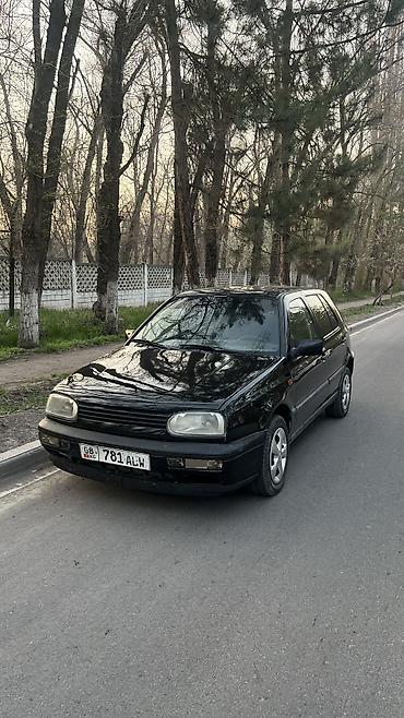 Volkswagen: Volkswagen Golf: 1993 г., 1.6 л, Кол менен иштөөчү, Бензин, Хетчбек — 1