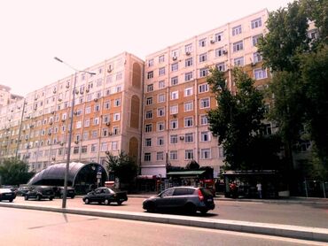 Mənzil alıram: Mərkəzi Hərbi Hospitalın yanında, "8 Noyabr" metrosunun çıxışındakı 9
