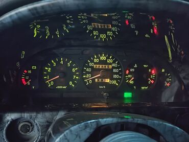 QAZ: QAZ 3110: 2.4 l | 1999 il 29000 km Limuzin — 12