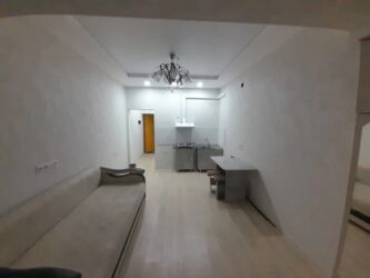 квартира сдается на долгий срок: Студия, Менчик ээси, Чогуу жашоосу жок, Жарым -жартылай эмереги бар