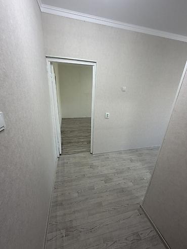 Продажа квартир: Продаю однокомнатную квартиру в Токмоке 3мкр дом 15 этаж 3 44кв метр — 6