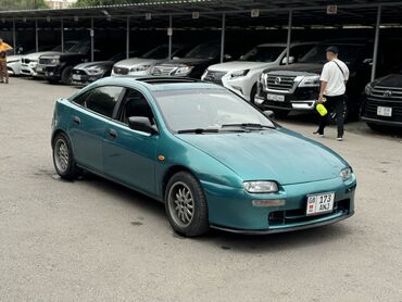 Mazda: Mazda 323: 1995 г., 1.5 л, Механика, Бензин, Хэтчбэк