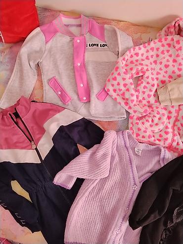 Paketi dečije odeće: Paket dečije garderobe za devojčice – razni komadi za hladnije dane — 3