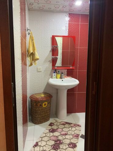 Köhnə tikili: Bakı, m. Həzi Aslanov, 3 otaqlı, Köhnə tikili, m. Həzi Aslanov, 82 kv. m -da lalafo.az — 10 Köhnə tikili: Bakı, m. Həzi Aslanov, 3 otaqlı, Köhnə tikili, m. Həzi Aslanov, 82 kv. m — 10