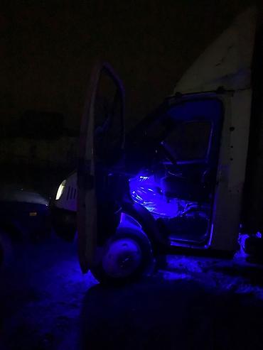 balaca moto: Yükdaşıma üçün qapalı kuzovlu kiçik tonnajlı yük maşını Hec bir — 5