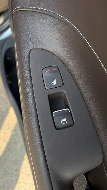 gra: Hyundai Grandeur: 2018 г., 2.4 л, Автомат, Гибрид — 6