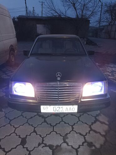 Mercedes-Benz: Mercedes-Benz E-Class: 1995 г., 2 л, Механика, Бензин, Седан