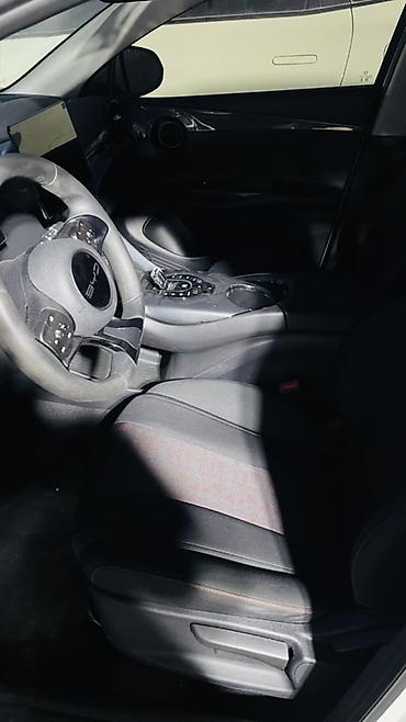 электро машина купить: BYD E2: 2023 г., Электромобиль, Кроссовер — 5