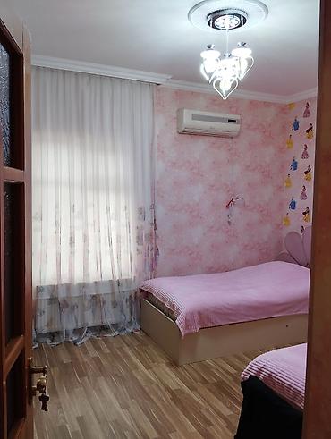 Həyət evləri və villalar: Sumqayit seheri Corat qesebesinde Cume mescidinin yaxınlığında, (12 ve — 3