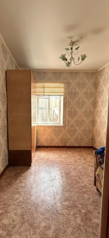 элитные дома в бишкеке: 65 м², 3 комнаты, Парковка, Забор, огорожен