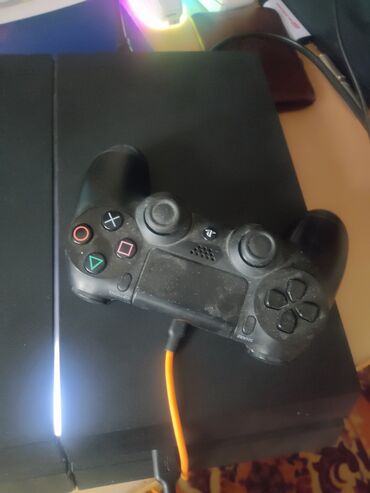 sony playstation 4 купить в рассрочку: Ps4 FAT на 500gb, торг уместен