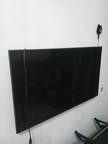 купить стационарный телефон: Плоский LED-телевизор, настенный - Диагональ ориентировочно 42–50"