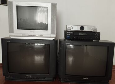 Televizorlar: 3 televizor 1 krosnu aparatı 1 dvd kaset oxuyucu hamısı birlikdə