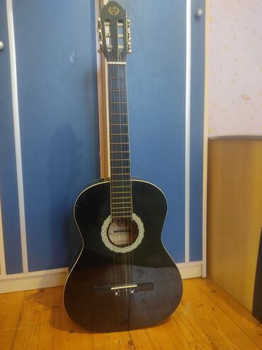 Klassik gitaralar: Klassik gitara, Akkord, İşlənmiş