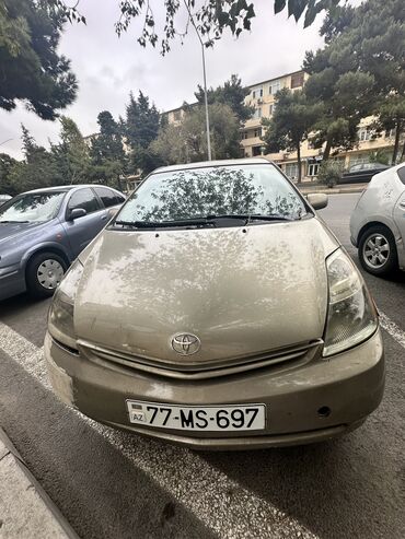 gunluk masin kirayesi taksi: Günlük, Toyota, Depozitlə, Qalmamaq şərti ilə