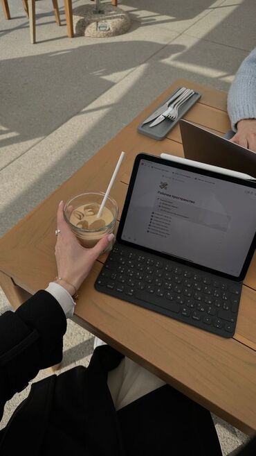 айпад айр 4: Планшет, Apple, 10" - 11", Классикалык түсү - Кара