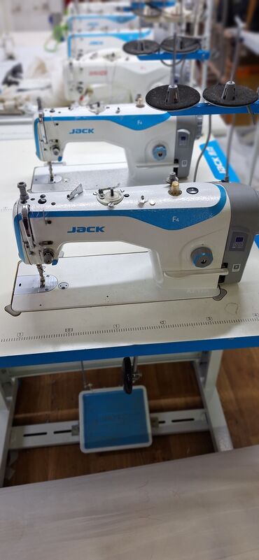 продажа швейных машин: Швейная машина Jack