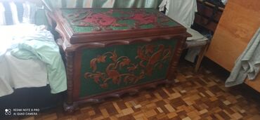 жер тошоки бу: Сандык, Колдонулган, Келиндин себи үчүн, Жыгач, Өзү алып кетүү, түсү - Кызыл