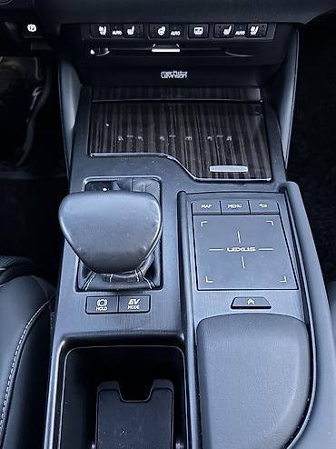 Lexus: Lexus ES: 2019 г., 2.5 л, Вариатор, Гибрид, Седан — 14