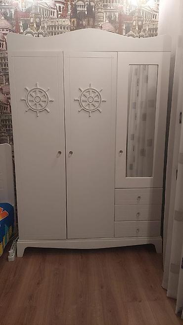Dolablar: Dolab 220 azn satilir‼️masin boyasidir unvan xirdalan kod6713y sekine — 1