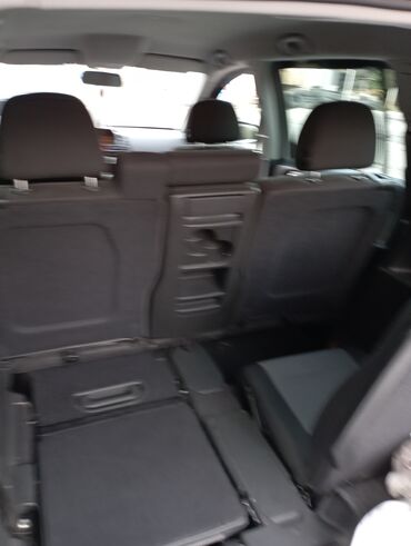 Opel: Opel Zafira: 1.7 l | 2010 il 450 km Universal — 13