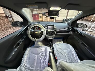 Chevrolet: Chevrolet Spark: 2018 г., 1 л, Вариатор, Бензин, Хэтчбэк — 7