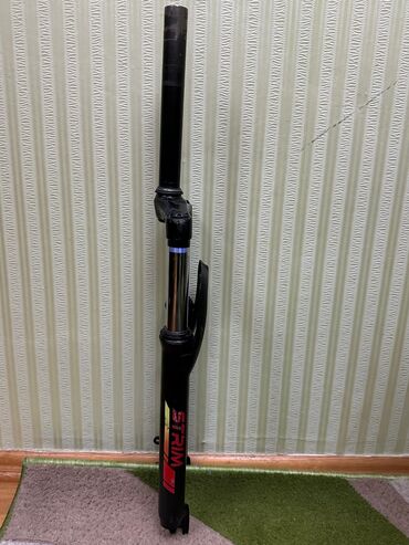 Velosiped ehtiyyat hissələri: Salam Strim markali velosipedin amortizatorudur Yaxsi isləyir. Heçbir — 5