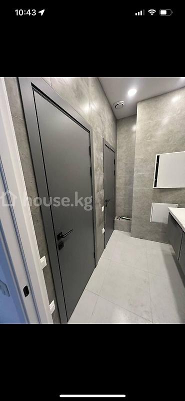 Продажа помещений свободного назначения: 📍 Бишкек, ЖК Royal • Площадь — 179 м² • Этаж — 2/14 • Отдельный вход с — 5