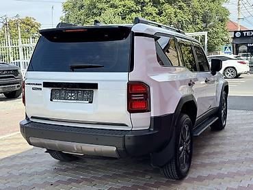 тайота в: Toyota Land Cruiser Prado: 2025 г., 2.4 л, Автомат, Бензин, Внедорожник — 4