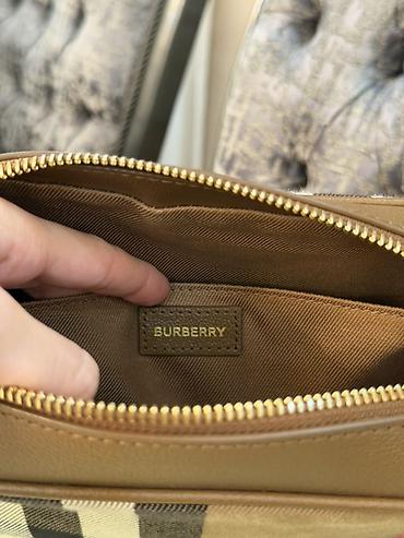 Çantalar: Burberry çanta - öz qiyməti 1900 azndir. Endirim ilə 1240 azn-ə — 4