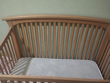 lazy sofa: Prodajem kvalitetan drveni krevetac u odličnom stanju. Napravljen je — 1