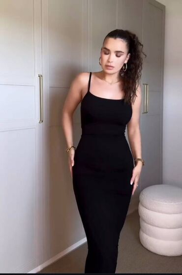 Dəstlər, kostyumlar: Gündəlik don, Midi, PULL&BEAR, S (EU 36)