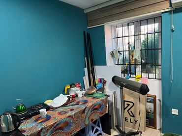 Digər kommersiya daşınmaz əmlakı: Öfis Yusif Səfərov küç.də yerkəşir.Giriş qapısı maqistral yola — 4