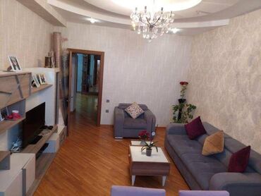 Yeni tikili: 8-ci kilometr, 3 otaqlı, Yeni tikili, m. Xalqlar Dostluğu, 115 kv. m — 3