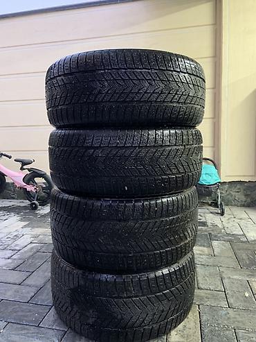 Дөңгөлөктөр монтажда: Комплект зимних шин (4 шт.)
X7 275/40R22 — 4