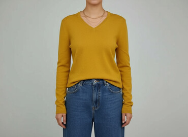 versace classic v2 t shirty: Women`s sweater, size L (EU 40)