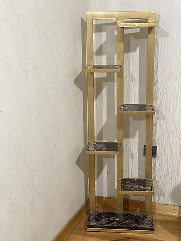 Salon, tibbi mebel: Metall çərçivəli dekorativ stend/rəf sistemi - Material: möhkəm metal — 1