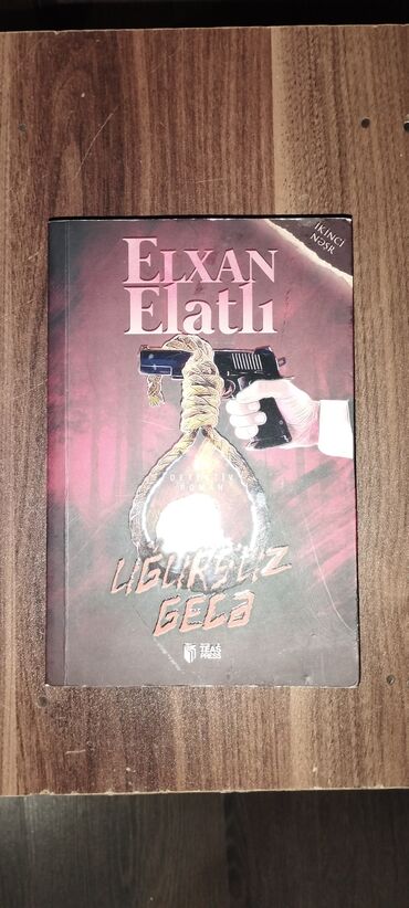 Bədii ədəbiyyat: "Ölümsüz gələcək" romanı Elxan Elatlının qələmindən çıxmışdır. Kitab