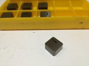 Strugarski noževi: Strugarske pločice 13x13mm keramičke Kennametal Strugarske plocice — 4