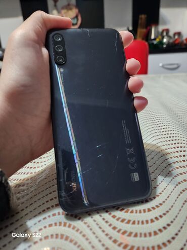 işlənmiş telefonlar a3: Xiaomi Mi A3, 128 GB, rəng - Mavi, 
 Qırıq, Barmaq izi, İki sim kartlı