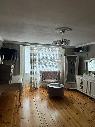 xacmazda tecili satilan evler: 5 otaqlı, 161 kv. m, Orta təmir — 7