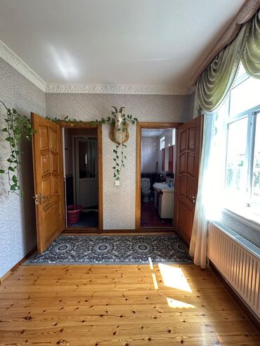 Bağ evlərinin kirayəsi: 130 kv. m, 4 otaqlı, Hovuzlu, Kombi, Qaz, İşıq — 18