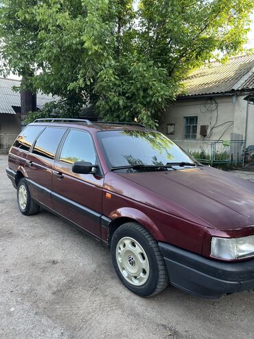 скупка машин: Volkswagen Passat Variant: 1992 г., 1.8 л, Механика, Бензин, Универсал