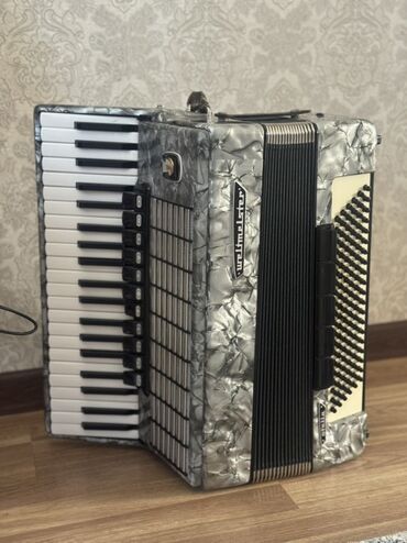ремень для аккордеона: Аккордеон Weltmeister (немецкий). Классическая клавишно-кнопочная