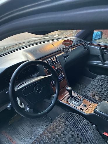 Mercedes-Benz: Mercedes-Benz E-Class (W210) sedan Mator 2.3 Avtomat karobka - — 2