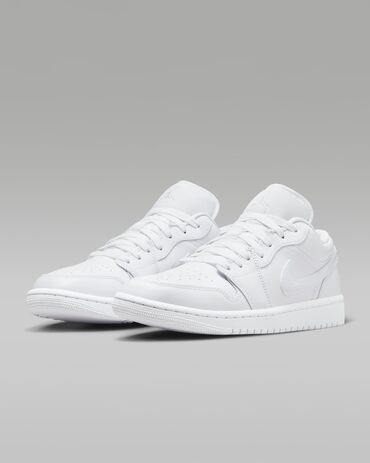 кроссовки nike air jordan: Nike Air Jordan 1 Low
Размер: 37.5 (24см)
Цена: 16900сом